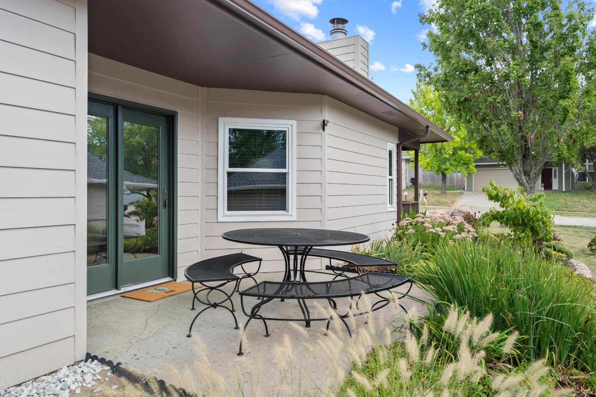 1 5 Miles To Mizzou ~ Spacious & Updated Home~ Columbia Eksteriør bilde