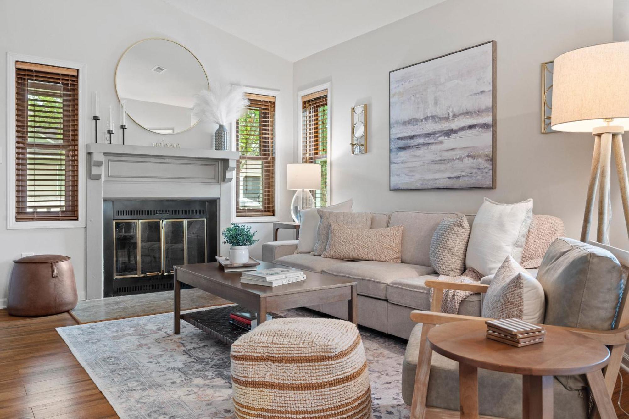 1 5 Miles To Mizzou ~ Spacious & Updated Home~ Columbia Eksteriør bilde